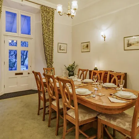 Дом отдыха 4 Bed In 85294 *